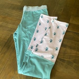 Skipper Water UPF 50+ Medium Leggings Blue and Pink Palm Trees